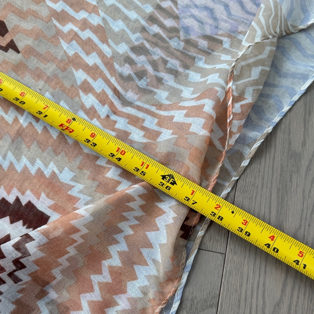B. Lush Multicolor Zigzag Patterned Infinity Scarf 🧣 - Picture 8 of 8